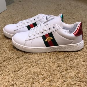 NWT Gucci inspired Sneakers, size 7